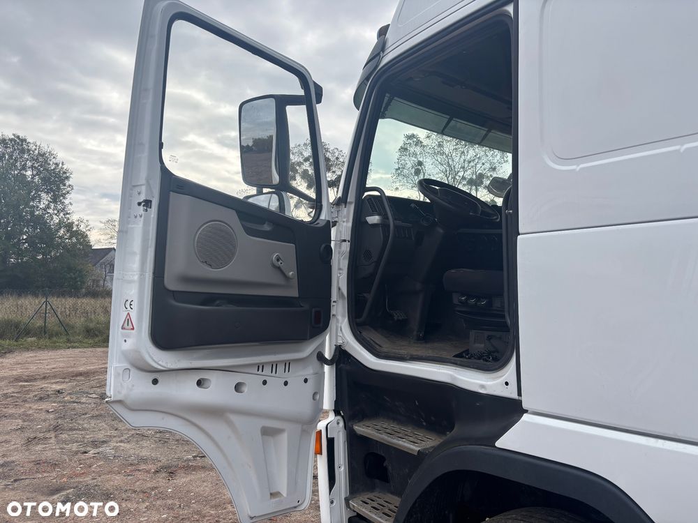 Volvo FH, pomoc drogowa, platforma BDF - 5