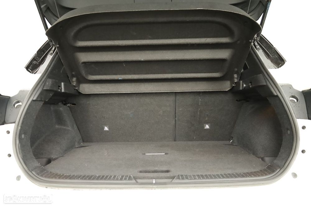 Nissan Qashqai 1.3 DIG-T N-Connecta Xtronic - 24