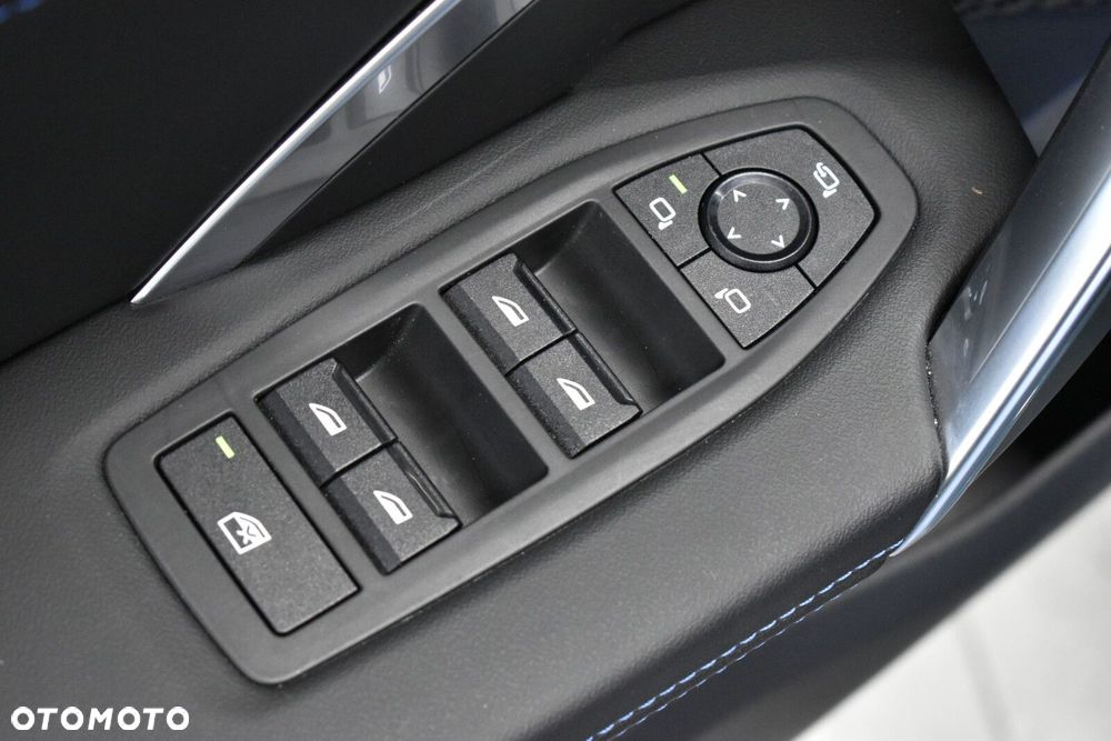 BMW iX2 - 8