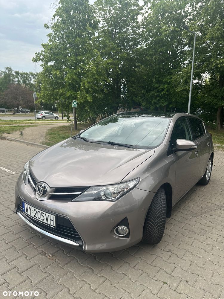 Toyota Auris 1.6 Prestige - 1