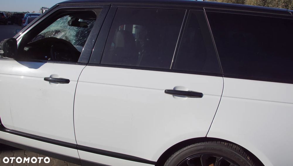 Auto na części RANGE ROVER L405 4.4 8HP70 Fuji White (867) 692106889 - 6