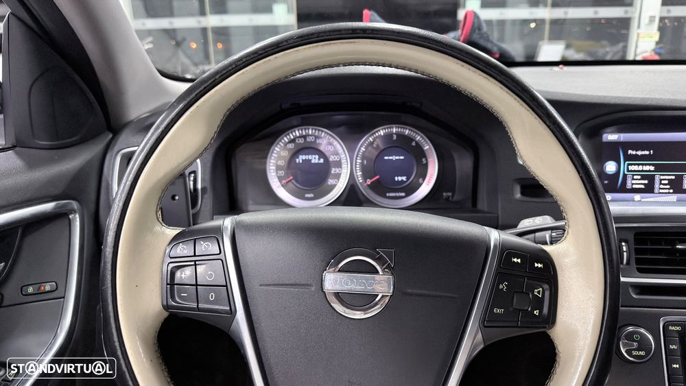 Volvo V60 D2 Kinetic - 12
