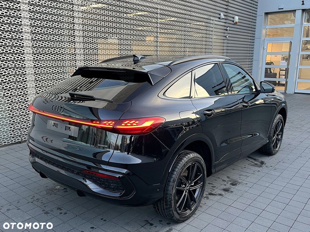 Audi Q5 Sportback - 8