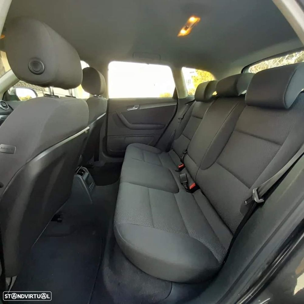 Audi A3 Sportback 1.6 TDI Attraction Special Edition - 9