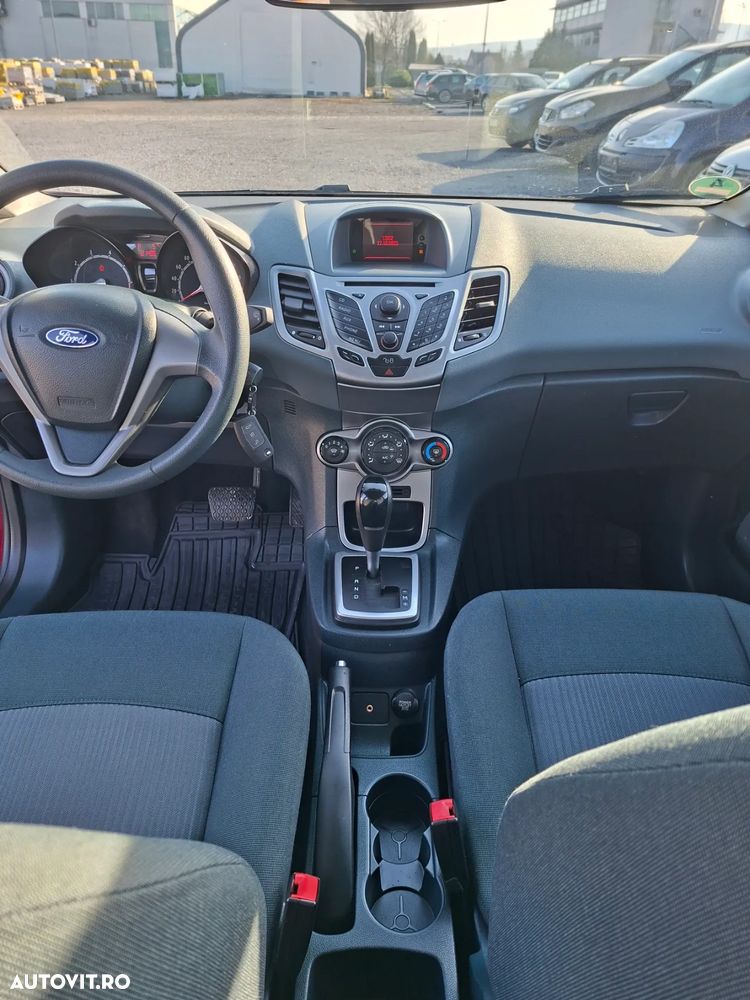 Ford Fiesta 1.4 Autom. Champions Edition - 6