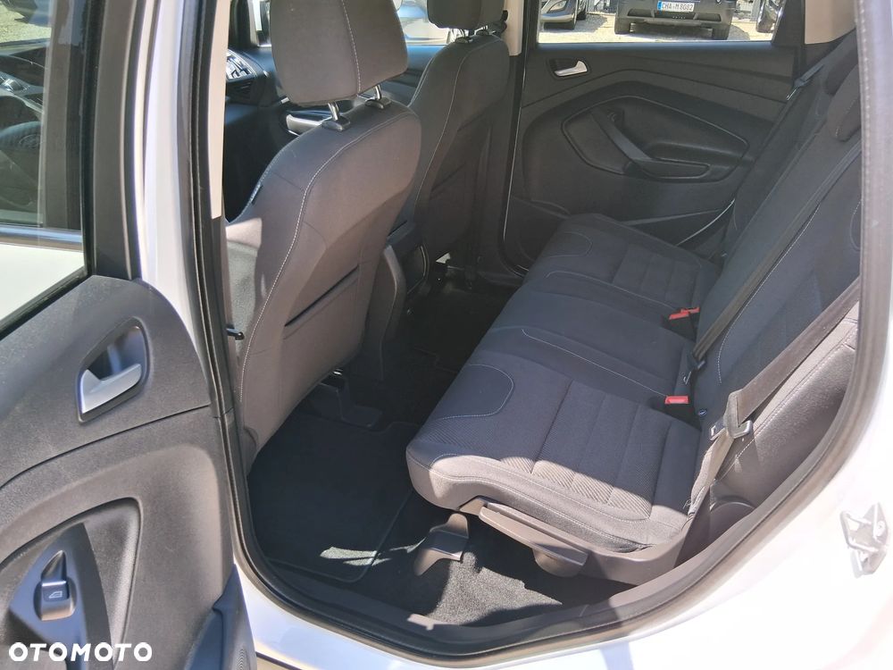 Ford Kuga 1.6 EcoBoost 2x4 Trend - 22