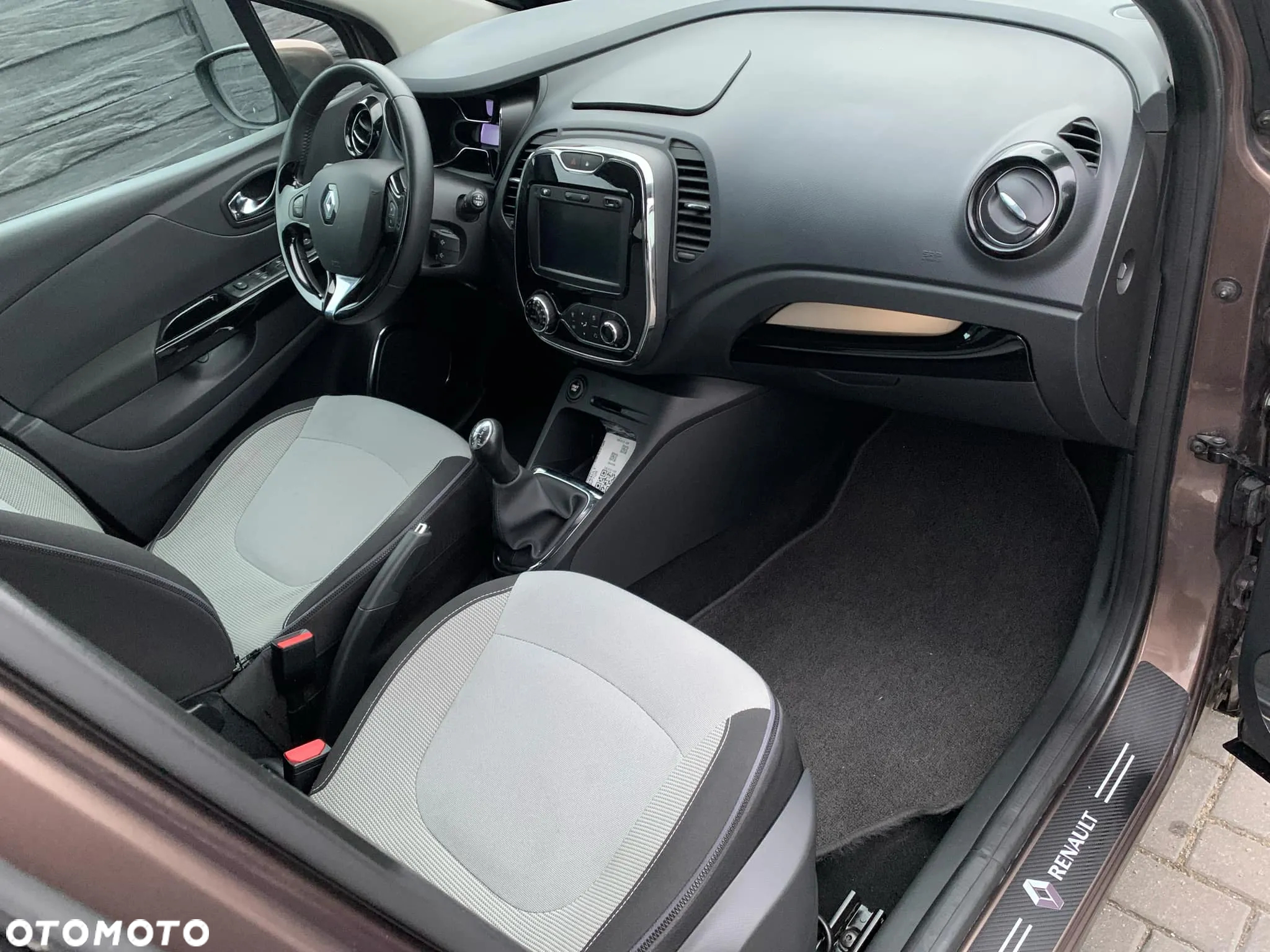 Renault Captur 1.5 dCi Energy Intens - 14