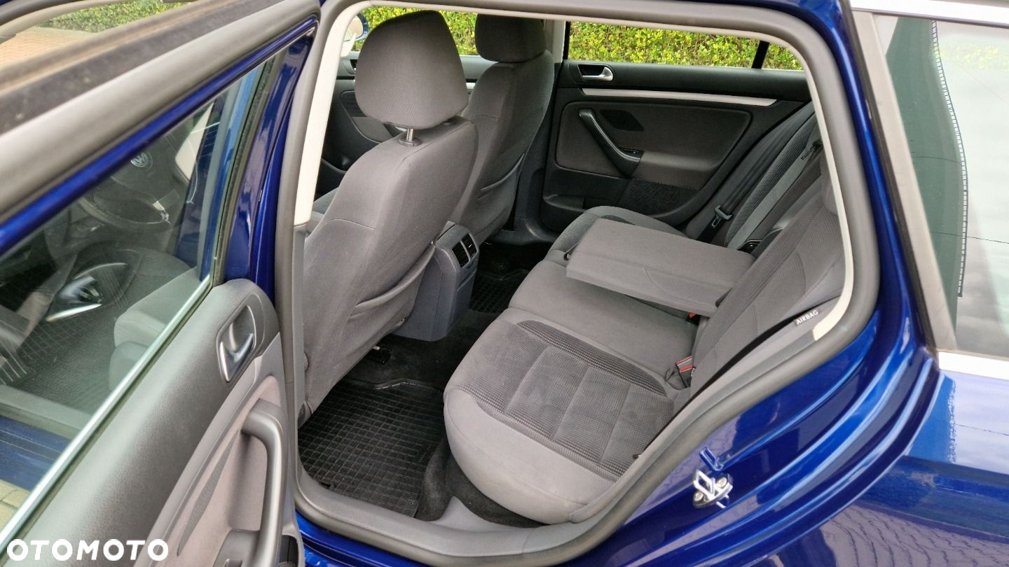Volkswagen Golf 1.9 TDI DPF Edition BlueMotion - 13