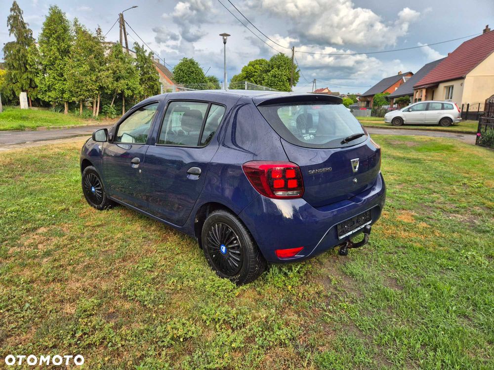 Dacia Sandero - 5