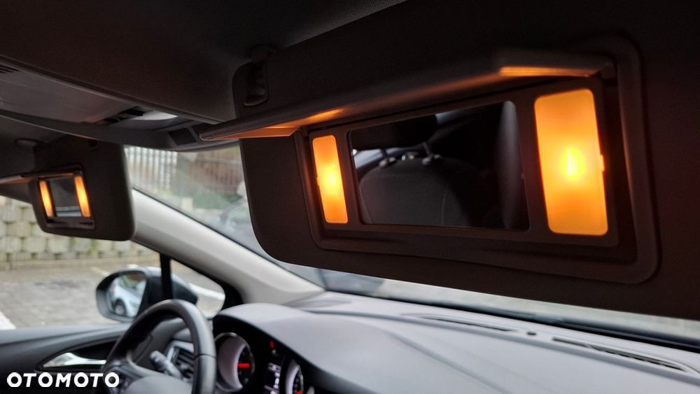 Opel Astra 1.4 T Elite - 34