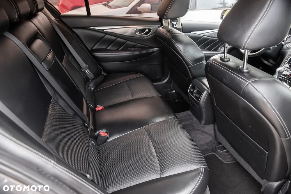 Infiniti Q50 Q50S Hybrid Sport AWD - 32