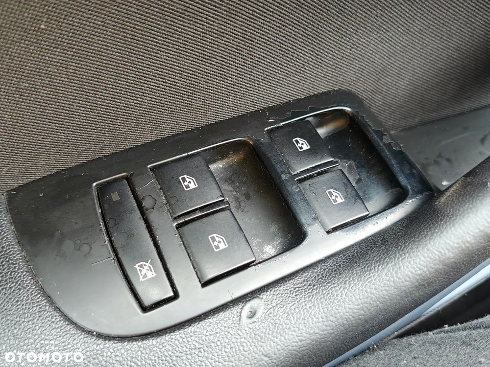 Opel Zafira 2.0 CDTI Cosmo - 24