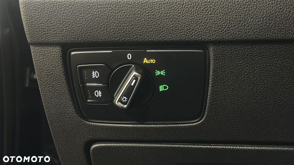 Volkswagen Passat - 27