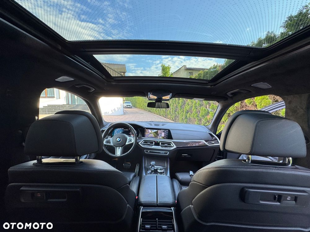BMW X5 M M50d - 10