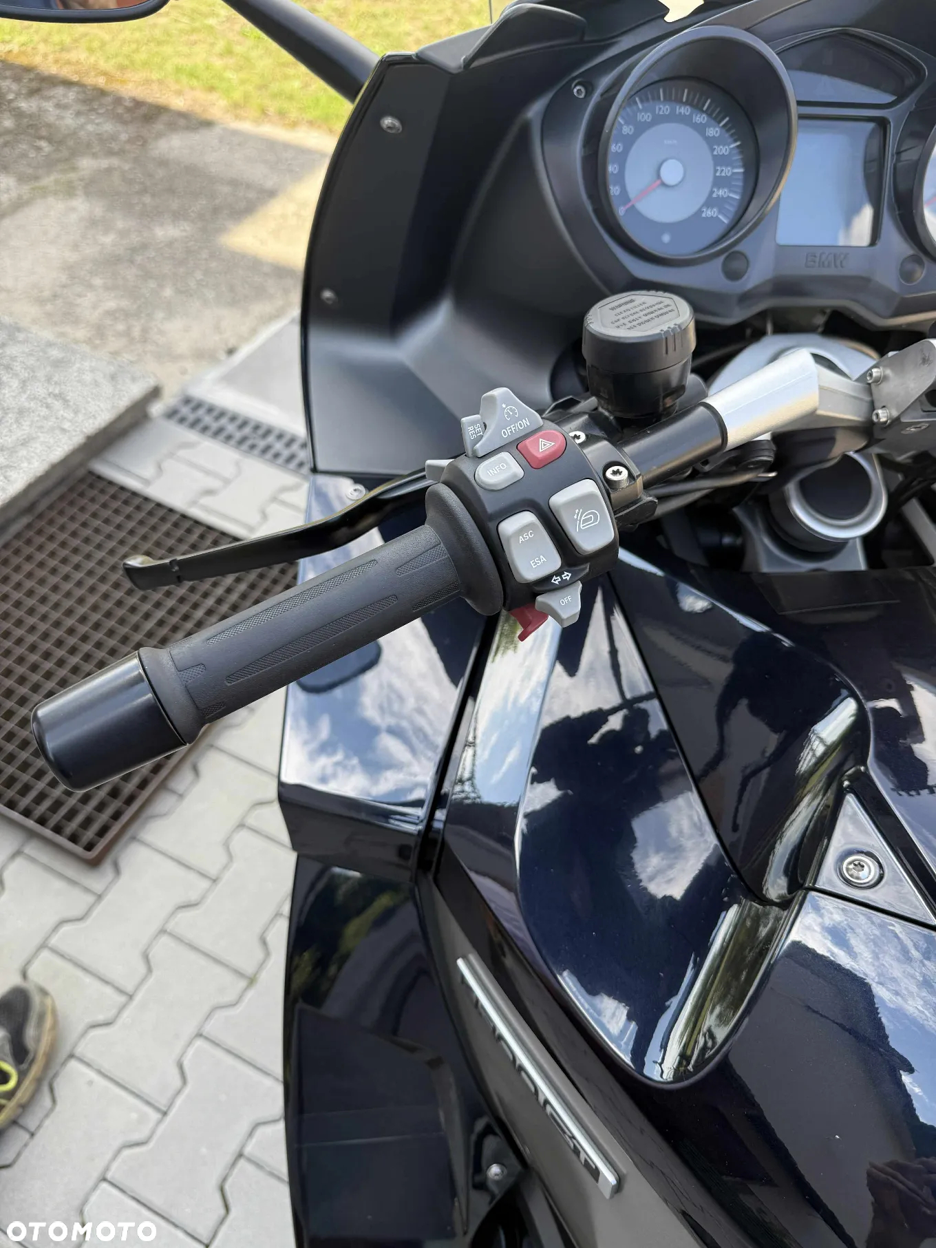 BMW K - 9