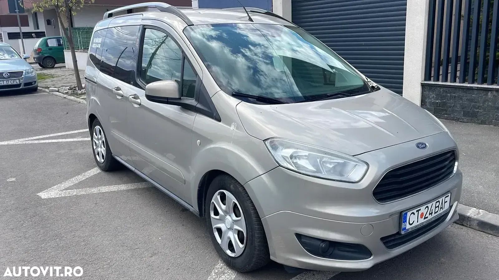 Ford Tourneo Courier - 1