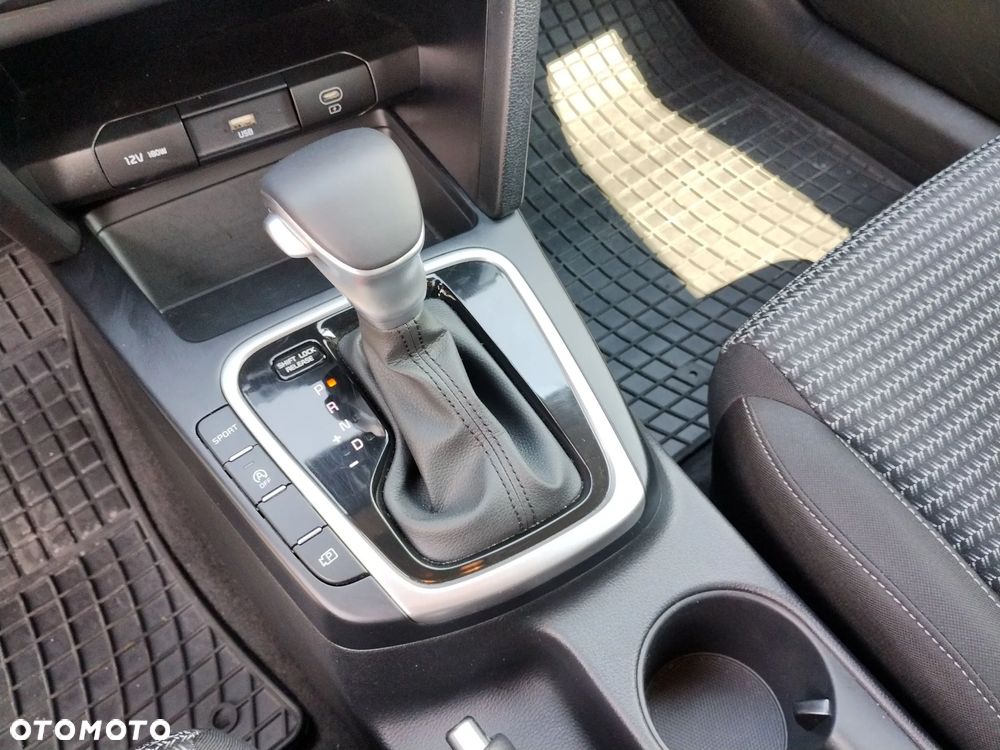 Kia XCeed 1.5 T-GDI M DCT - 16