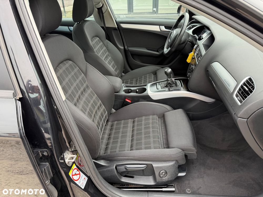 Audi A4 Limousine 2.0 TDI DPF quattro Attraction - 31
