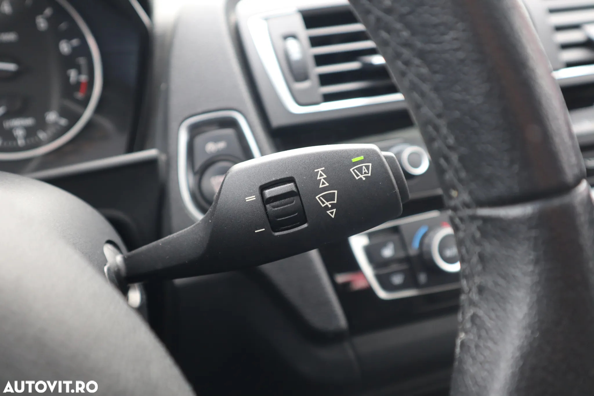 BMW Seria 1 120i Aut. Urban Line - 25