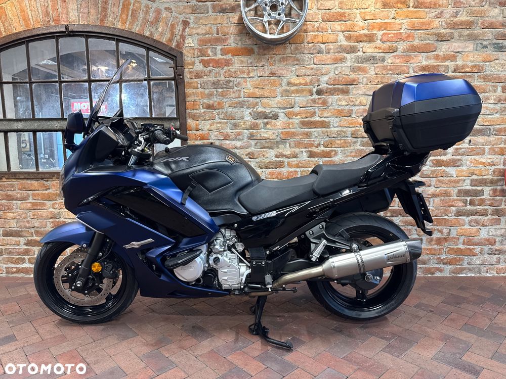 Yamaha FJR - 4