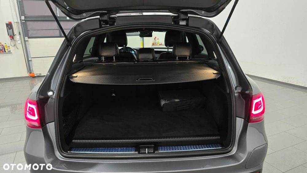 Mercedes-Benz GLC 300 de 4Matic 9G-TRONIC AMG Line Plus - 9