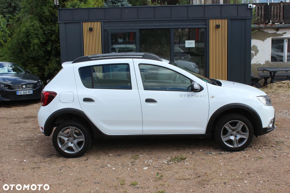 Dacia Sandero - 5