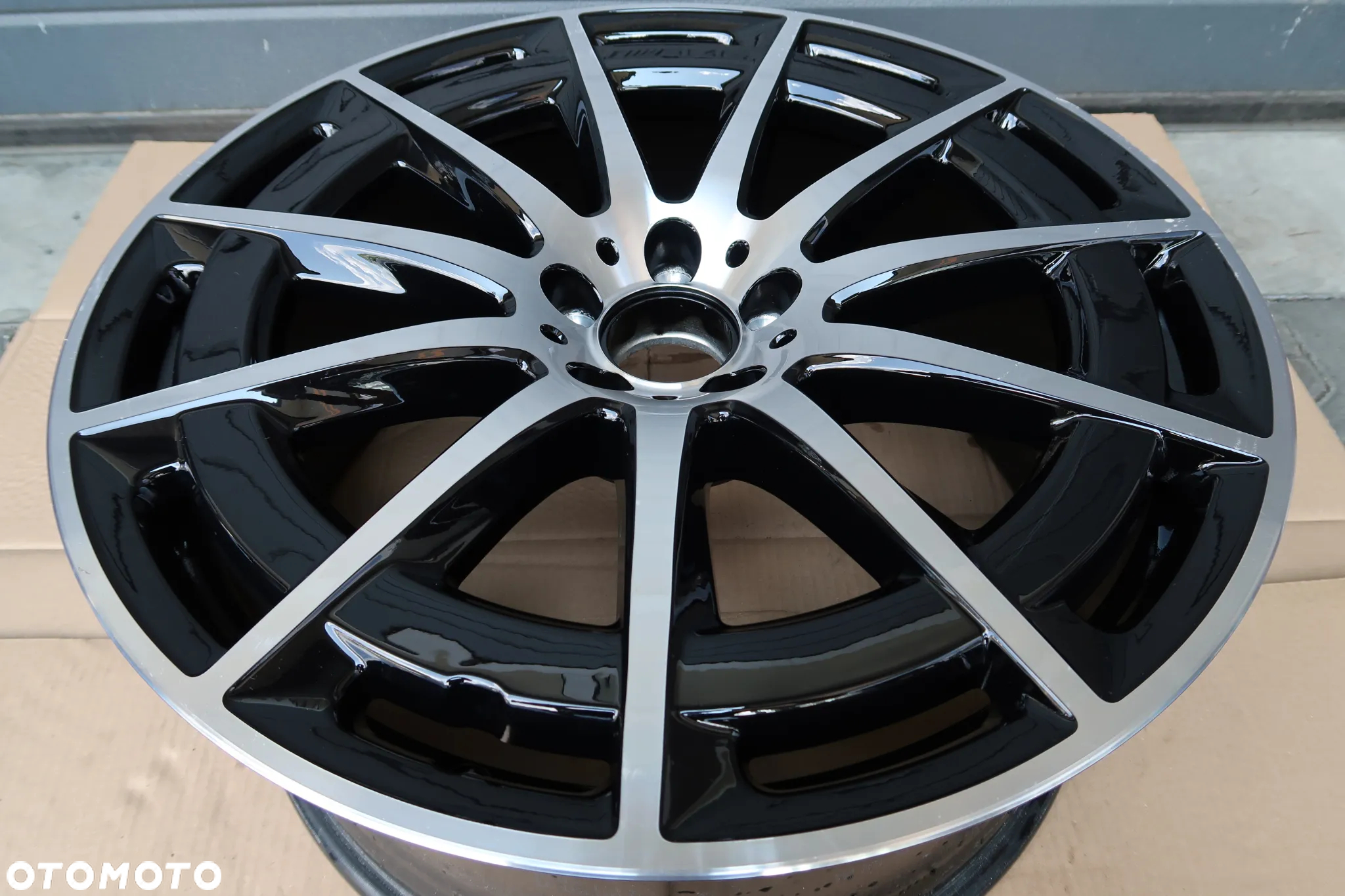 C66 FELGA MERCEDES A2974011400 9,5X21ET41,5 - 2
