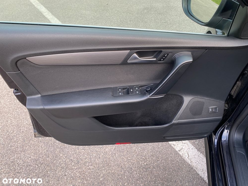 Volkswagen Passat 2.0 TDI DSG BlueMotion Technology Comfortline - 12