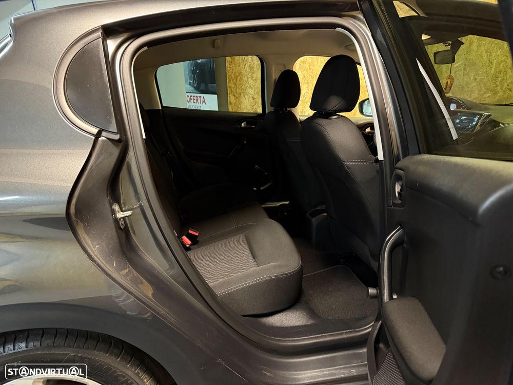 Peugeot 208 82 VTI Style - 9