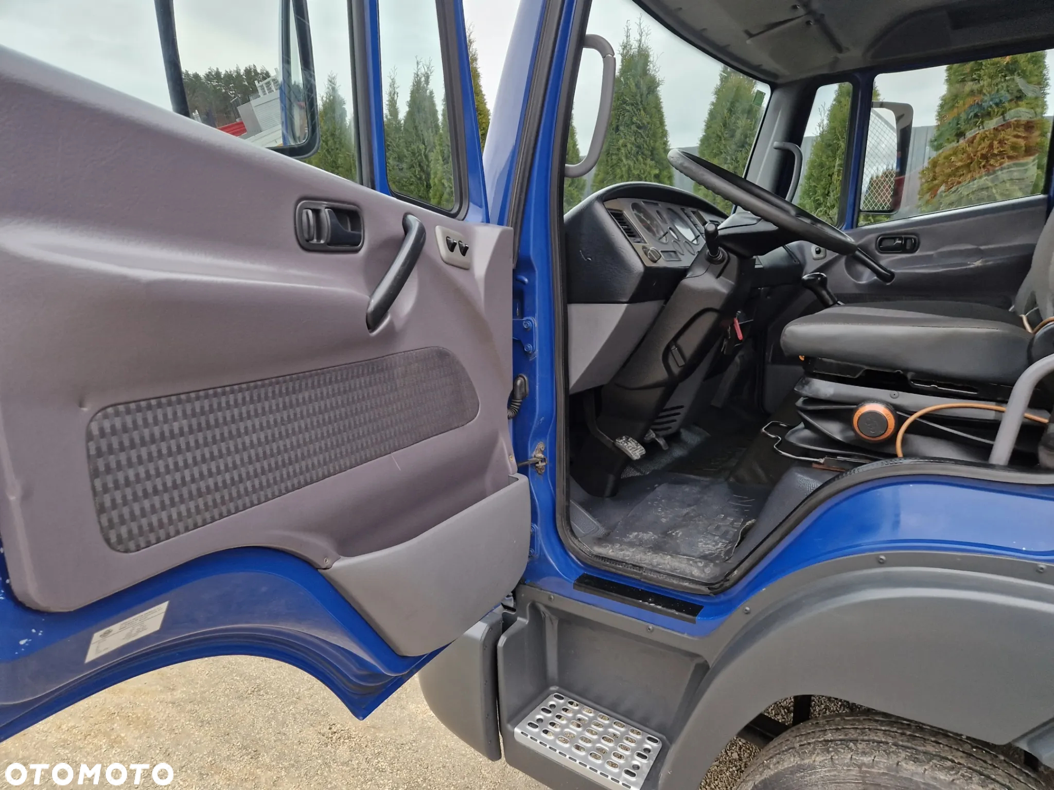 Nissan Atleon 3.0 - 7