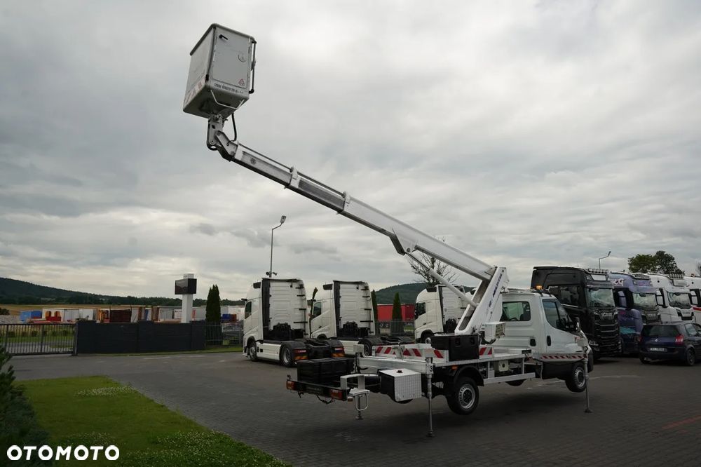 Iveco DAILY 35-120 / ZWYŻKA / PODNOŚNIK KOSZOWY MULTITEL MT 182 / 4 PODPORY / MANUAL / 2017 R - 6