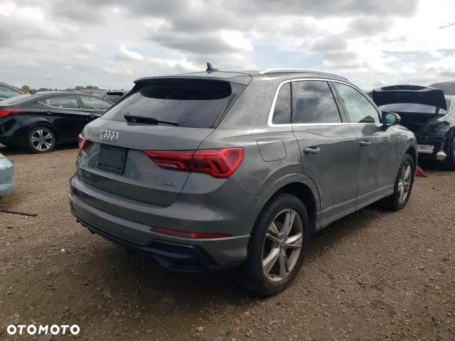 Audi Q3 - 4