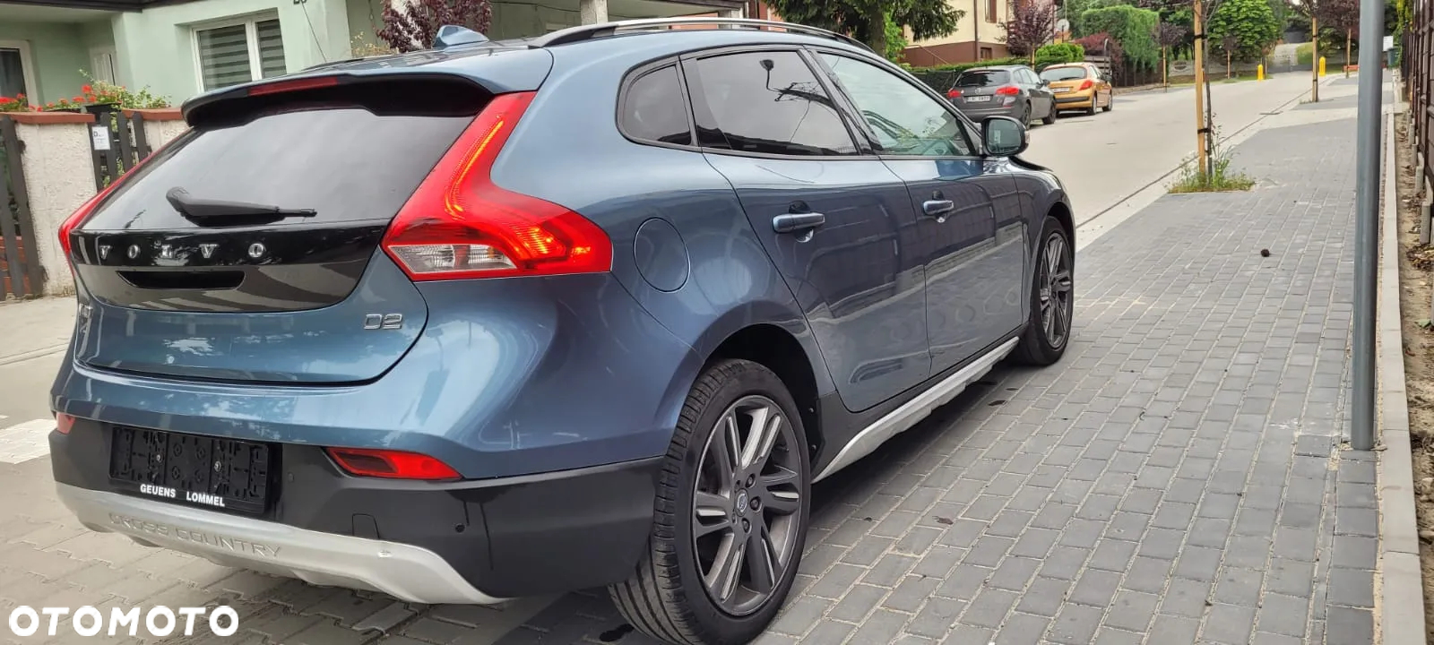 Volvo V40 Cross Country D2 Momentum - 12