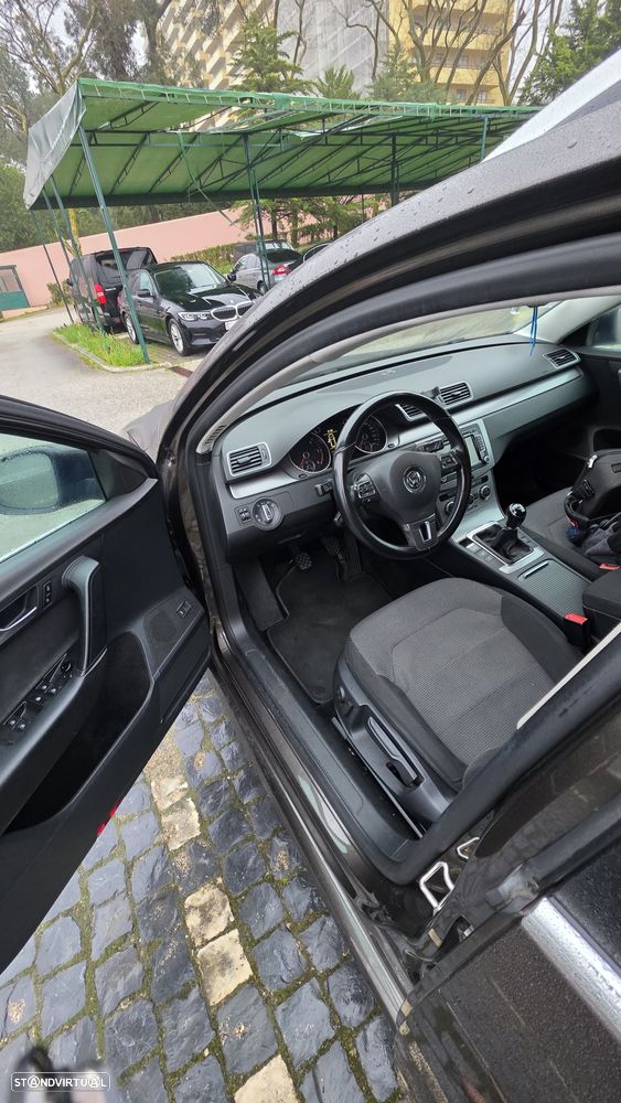 VW Passat Variant 1.6 TDI BlueMotion Comfortline - 14