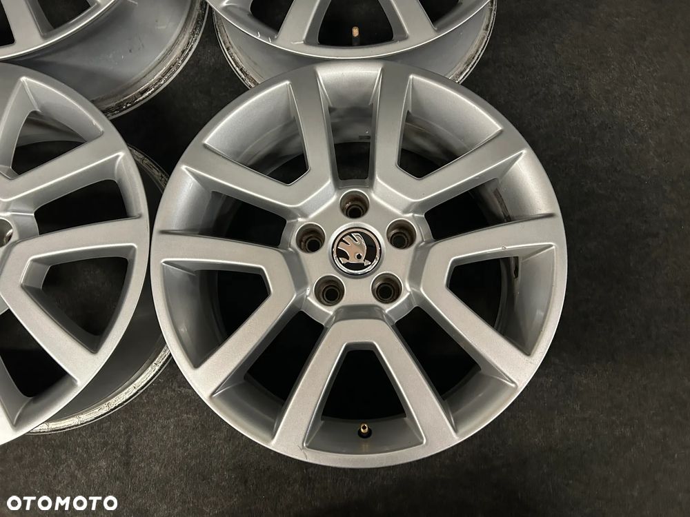 Alufelgi Skoda Yeti, Superb II, III, Octavia II, III 17 cali 5x112 4szt. Ładna! - 8