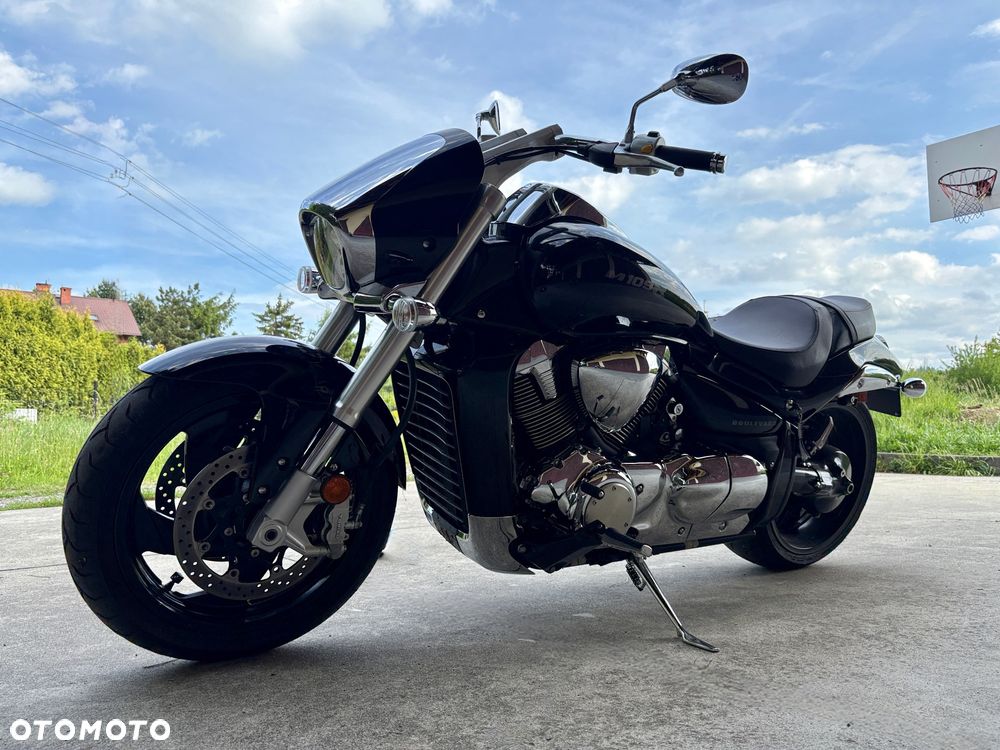 Suzuki Boulevard - 2