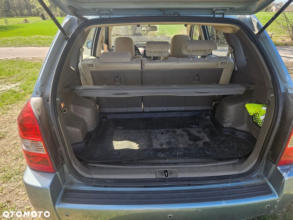 Hyundai Tucson 2.0 Active / Style - 12