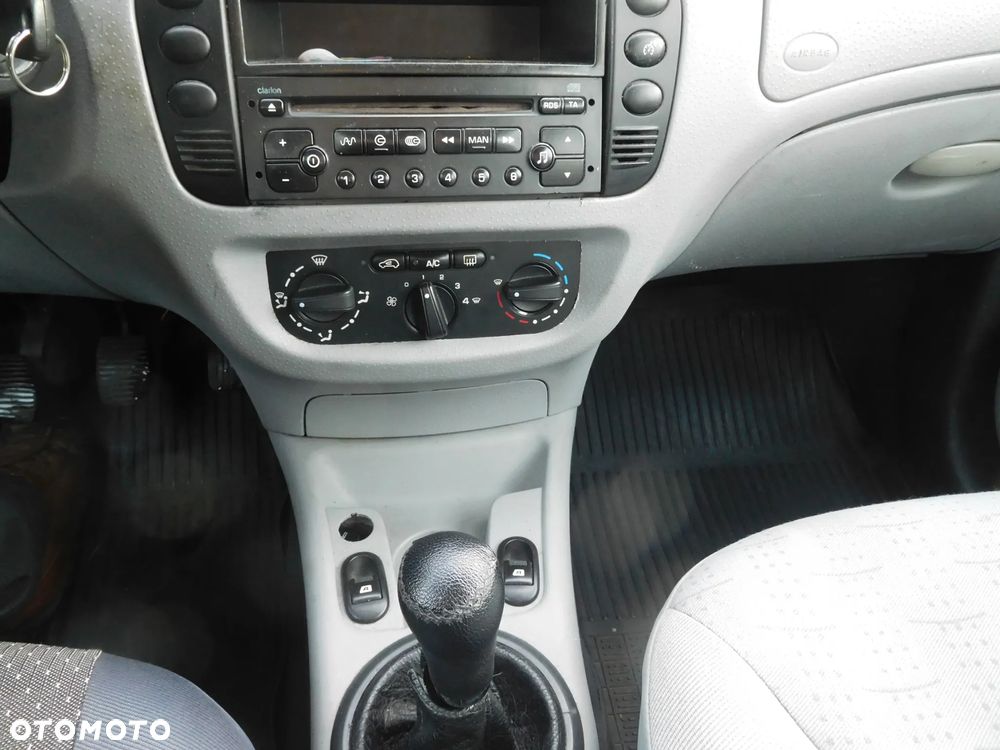 Citroën C3 1.4 HDi Furio - 12