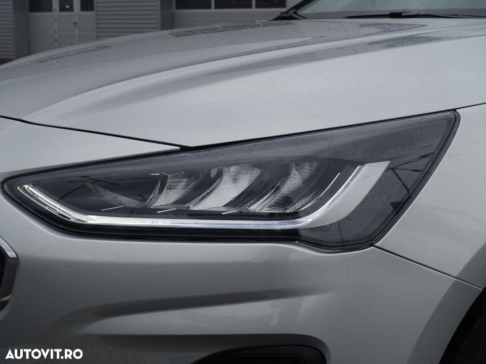 Ford Focus - 11
