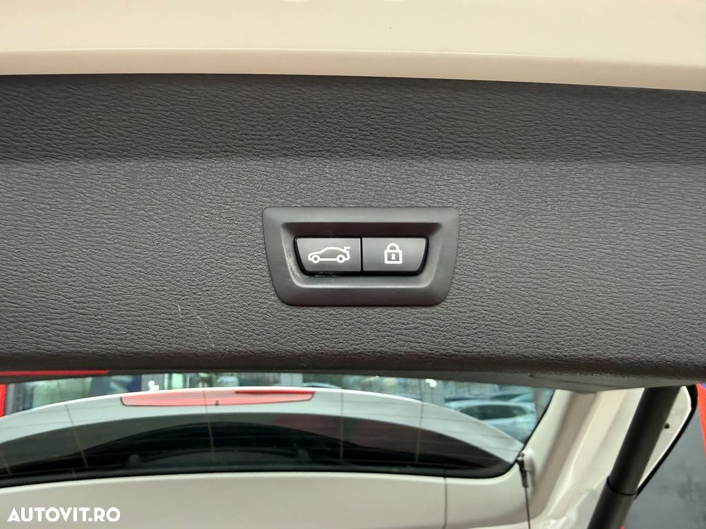 BMW X1 sDrive18d Aut. Sport Line - 32