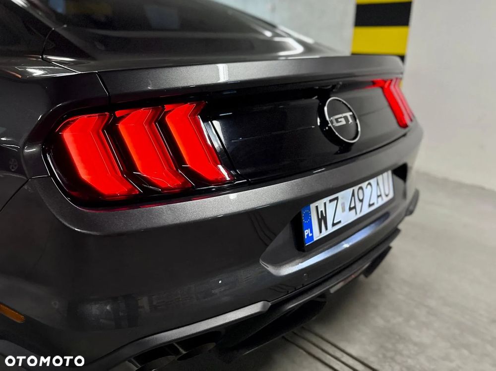 Ford Mustang 5.0 V8 GT - 35