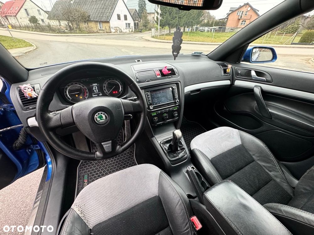 Skoda Octavia 2.0 TDI DPF RS - 28