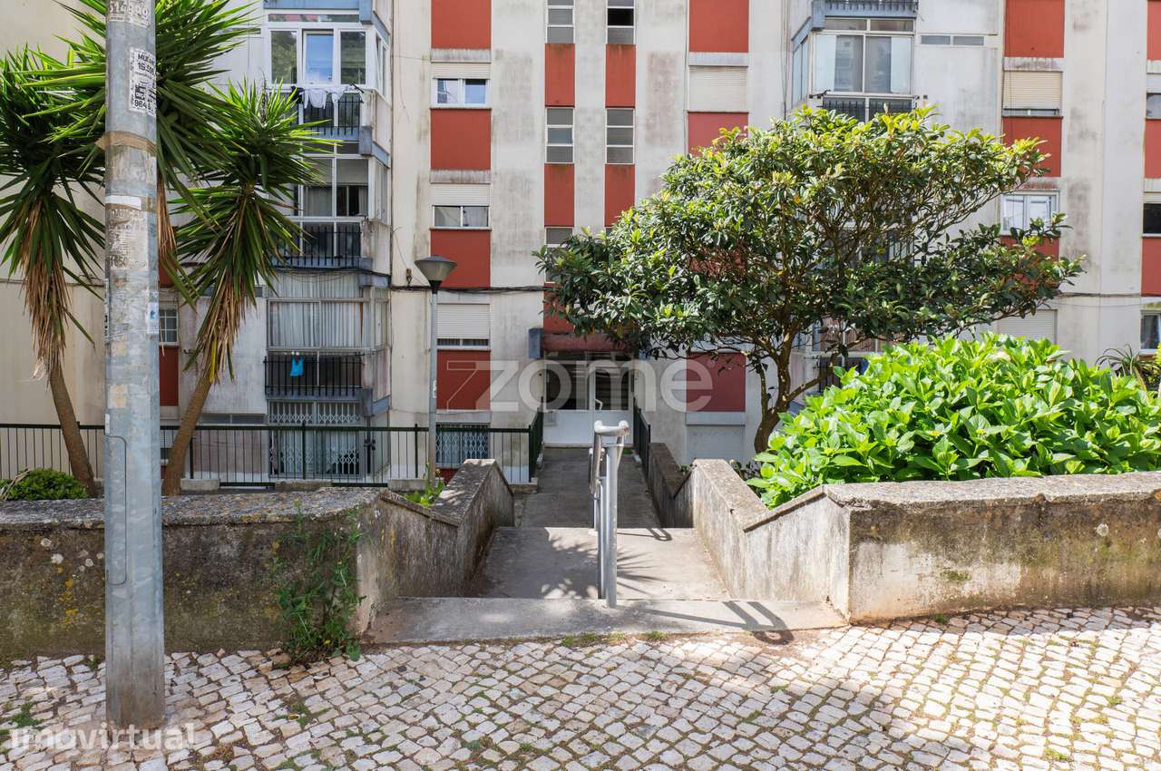 Apartamento T1 à venda, Monte Abraão. - Grande imagem: 3/28