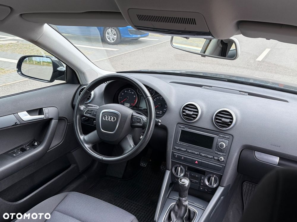 Audi A3 Sportback 1.4 TFSI Ambiente - 17