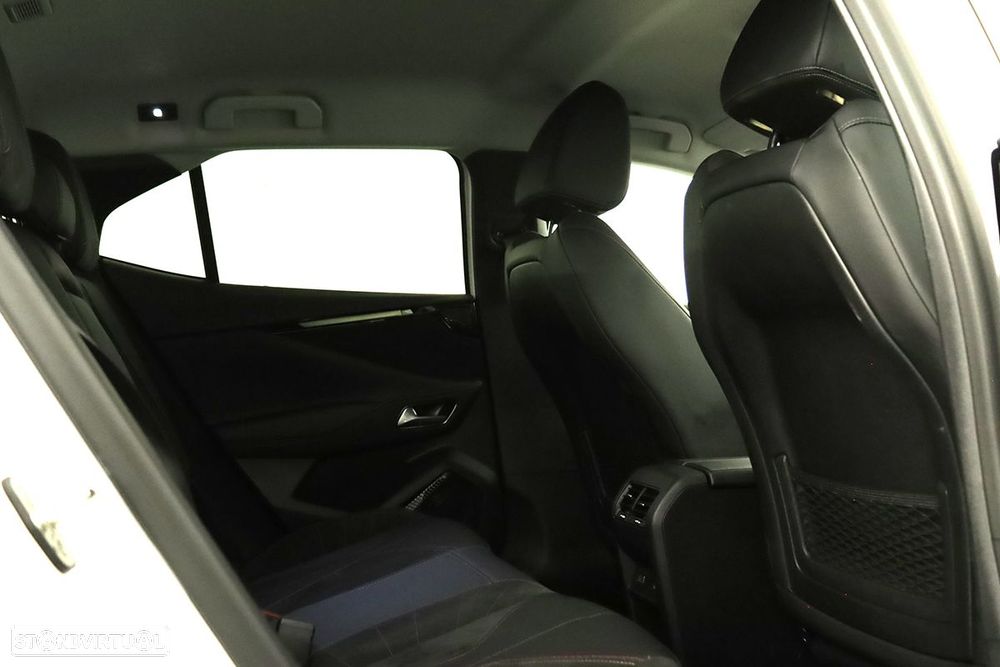 DS DS4 1.2 PureTech Performance Line EAT8 - 21