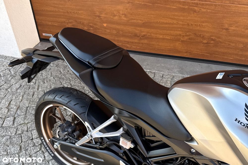 Honda CB - 10