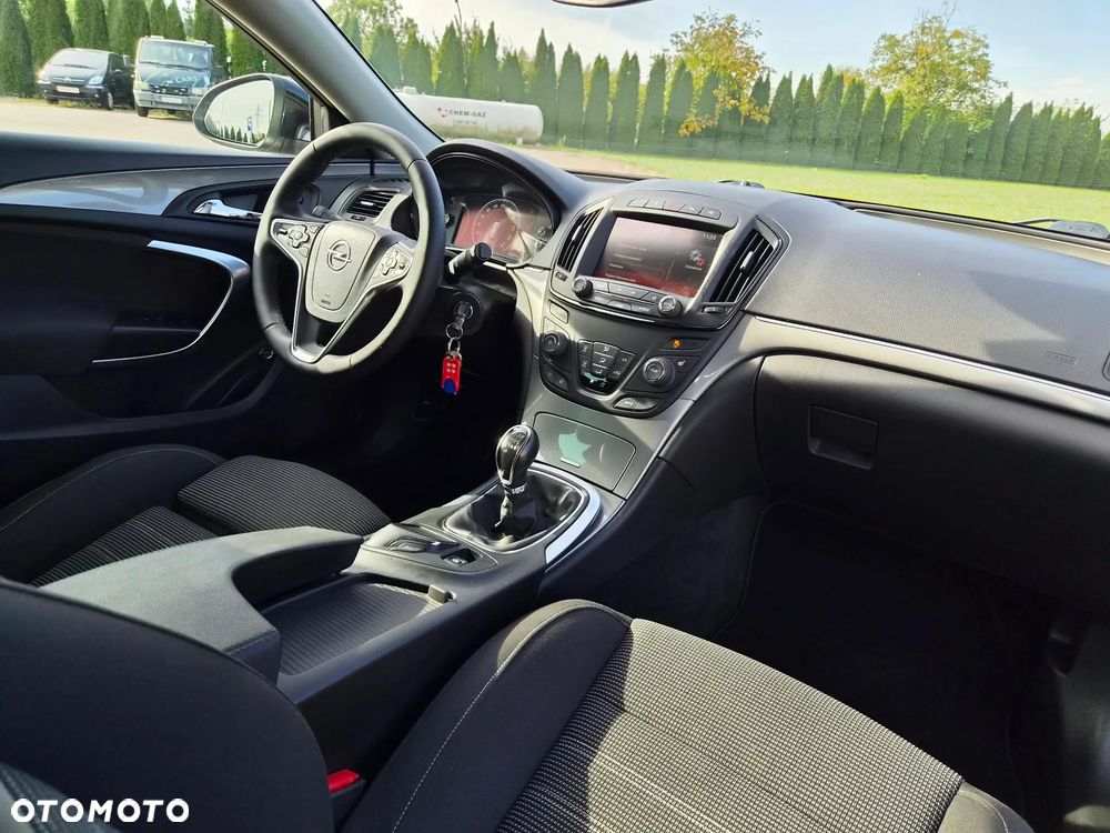Opel Insignia - 14