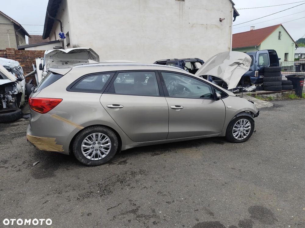 Kia Ceed 1.6 GDI M - 13