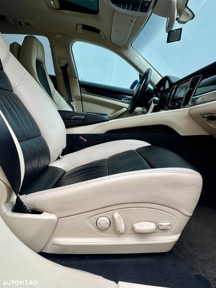 Porsche Panamera 3.0 PDK 4S Executive - 32