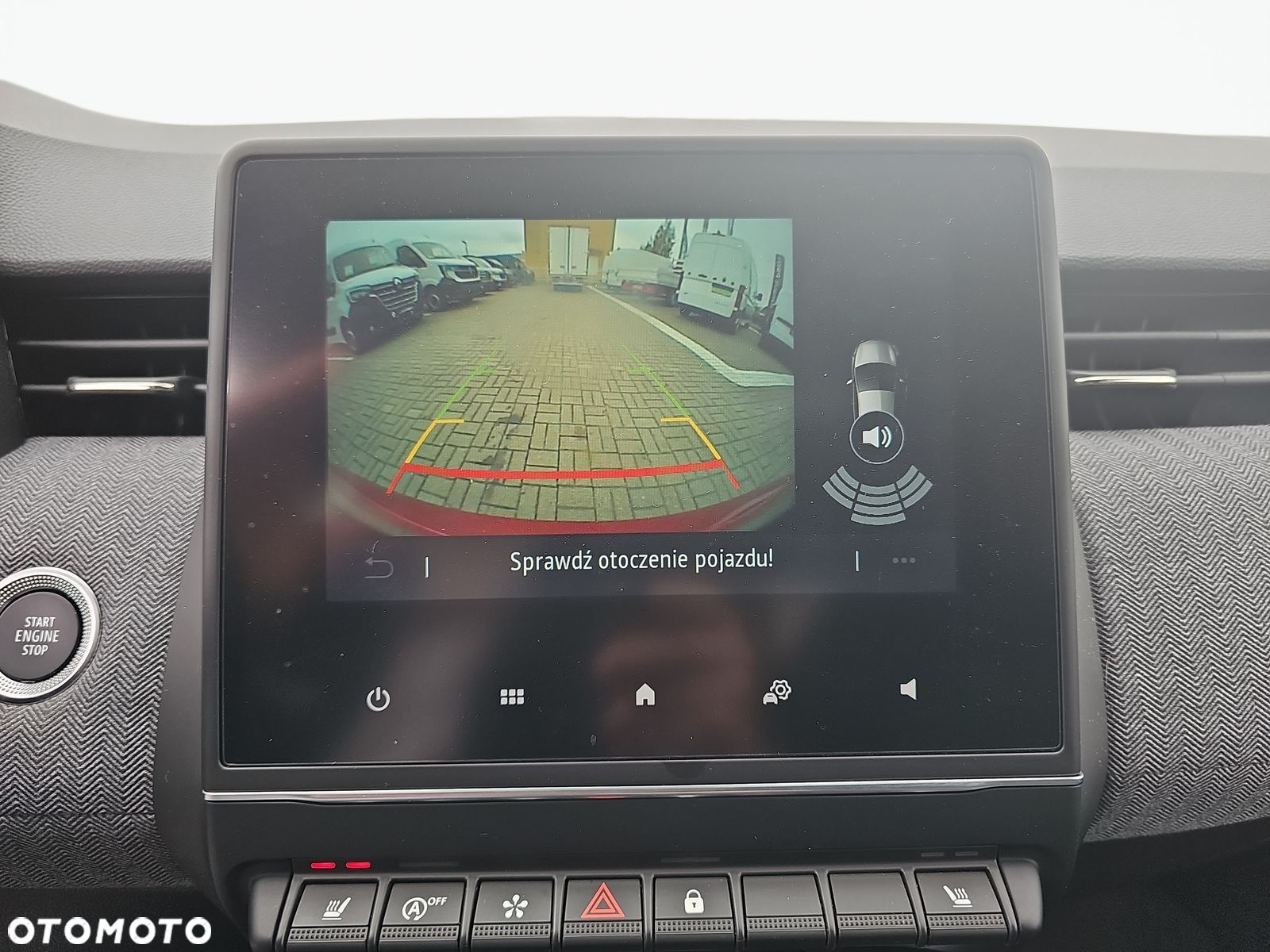 Renault Clio - 23